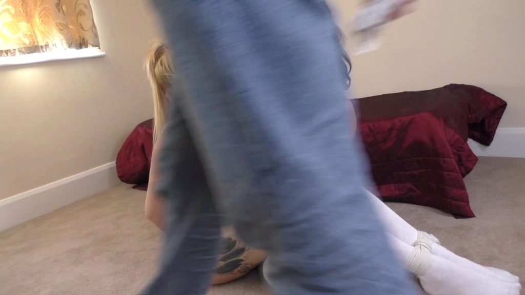 20250903141403599-Kim & Alexa - Hot Sq[00_13_23][20250903-141053]